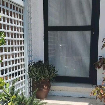 Private Bedroom Paphos Central מראה חיצוני תמונה